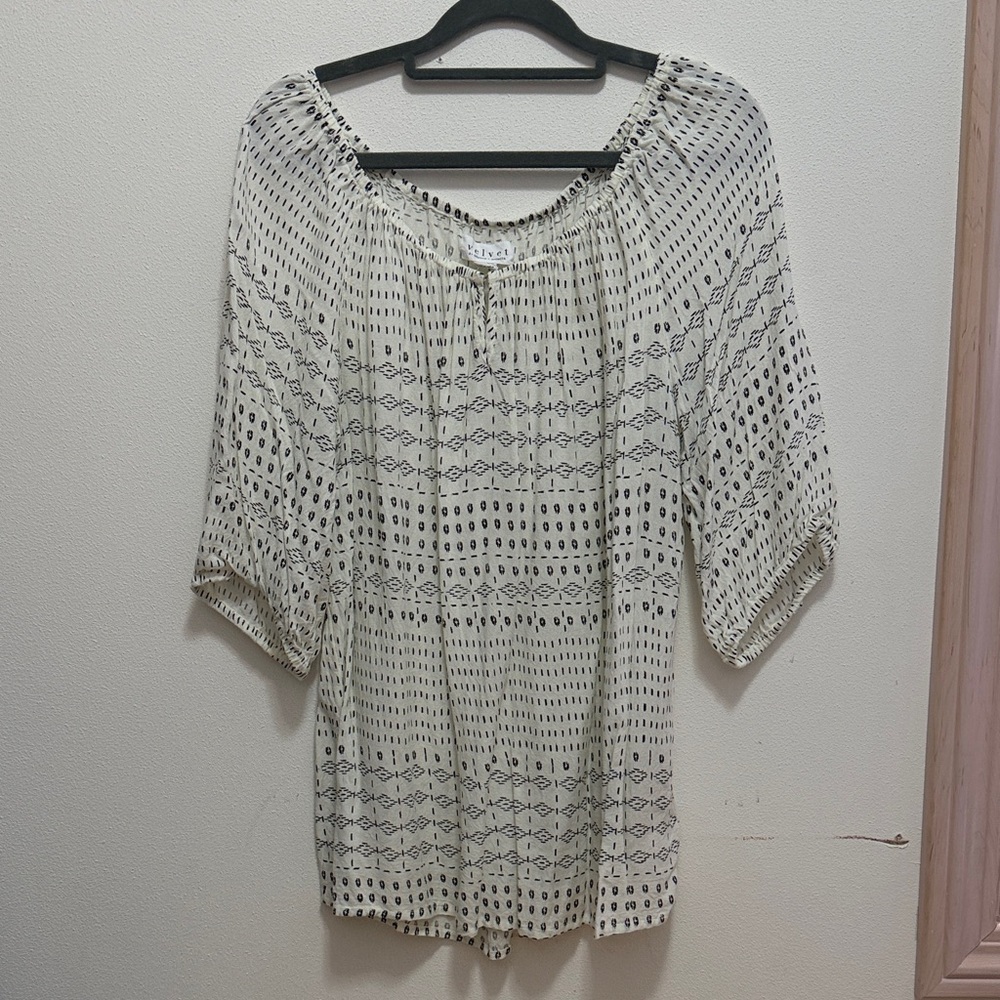 Velvet Black and White Geometric Blouse